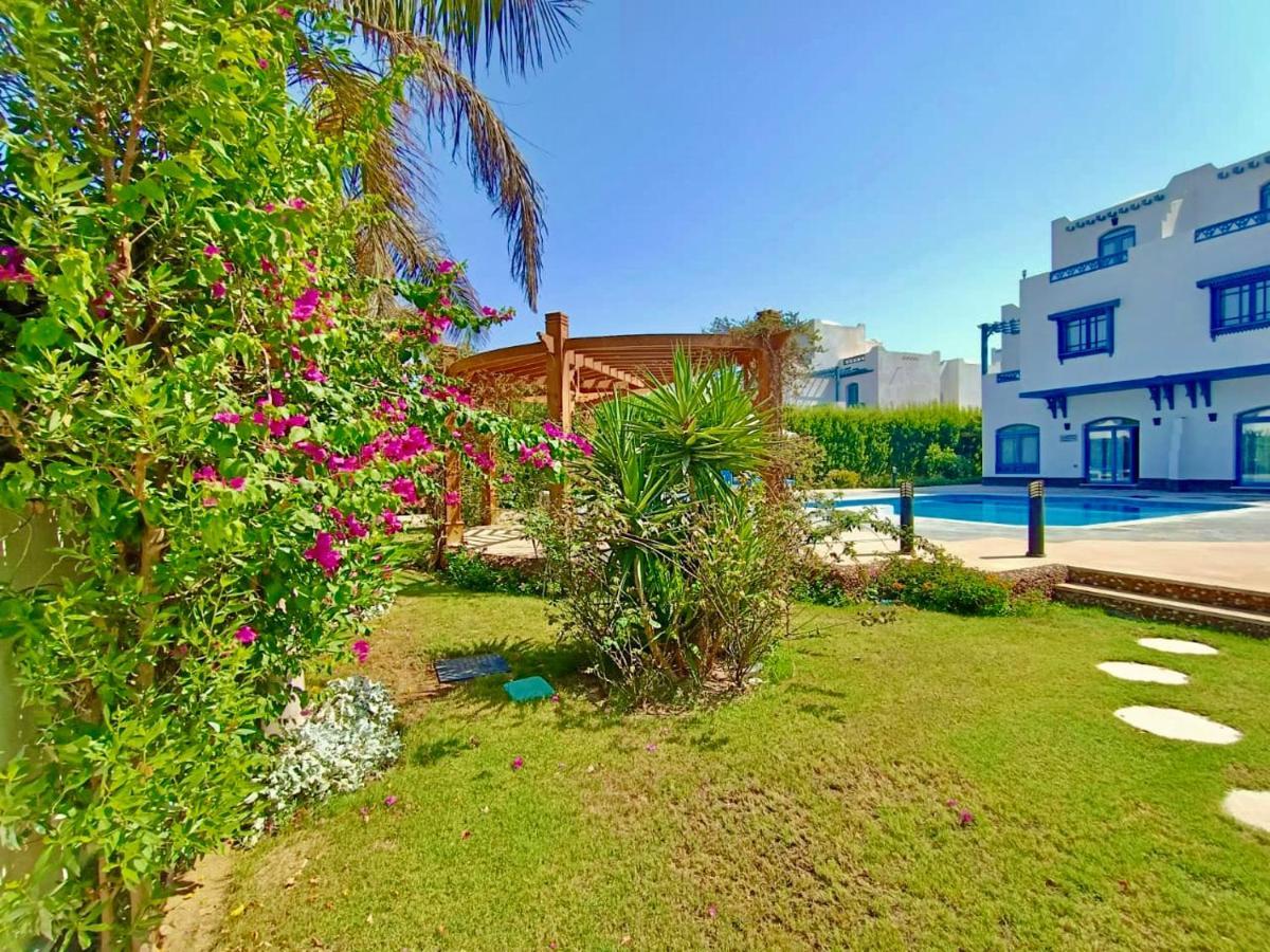 Luxury Villa With Pool In Hurghada Bagian luar foto