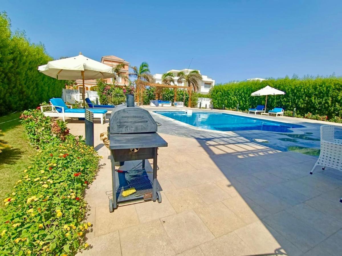 Luxury Villa With Pool In Hurghada Bagian luar foto