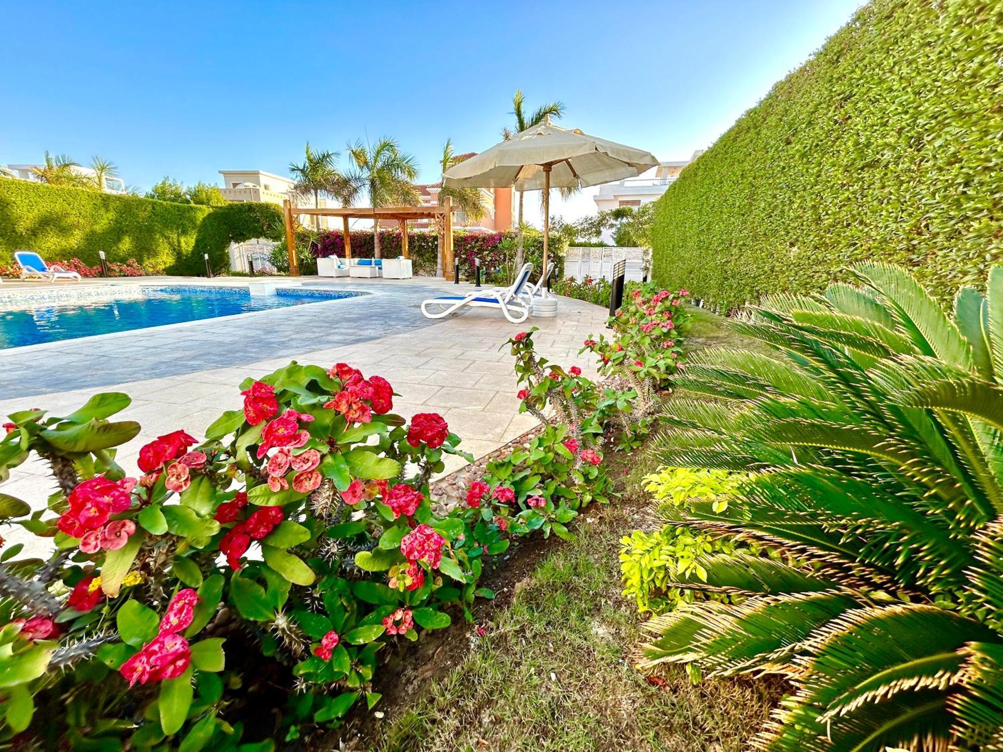 Luxury Villa With Pool In Hurghada Bagian luar foto